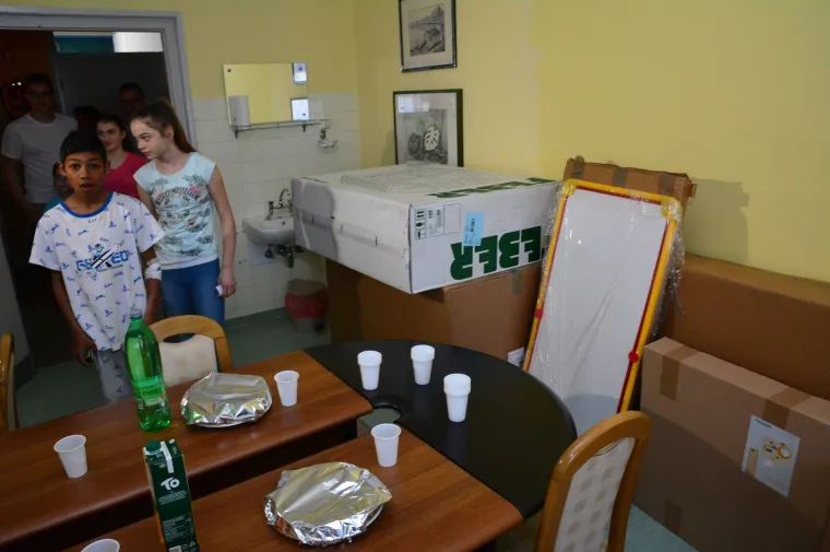 Mandžukić donirao didaktička pomagala pedijatriji bolnice dr. J. Ben​čević