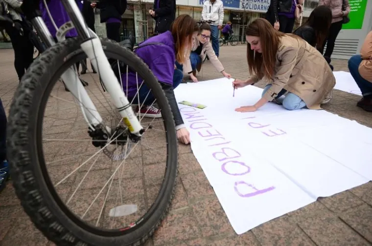 U Zagrebu se održala 3. biciklijada 'Bicikliraj za epilepsiju' povodom Ljubičastog dana
