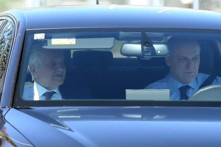 Sastanak 40-ak velikih dobavljača Agrokora i vodstva kompanije trajao je manje od sat vremena. Sastali su se u upravnoj zgradi Konzuma u Zagrebu oko 11 sati kako bi razgovarali o situaciji u toj najvećoj privatnoj kompaniji u Hrvatskoj,