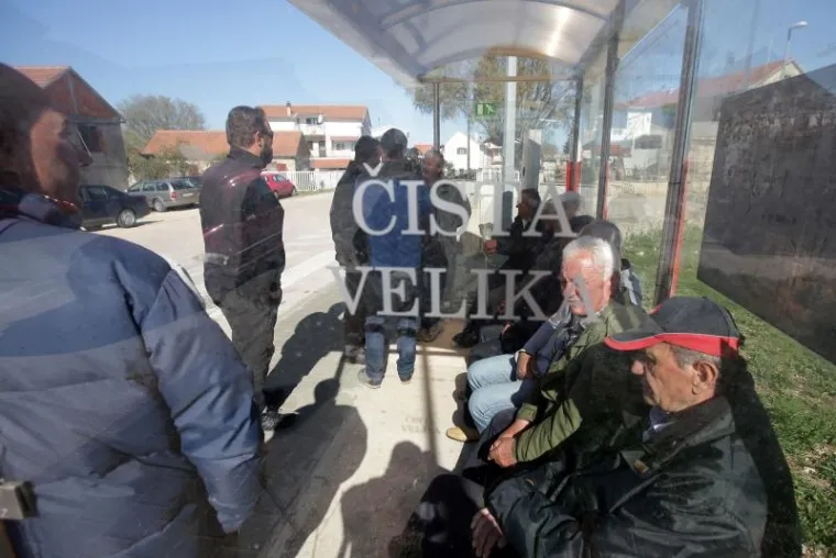 MJESTO UŽASA U ČISTOJ VELIKOJ: Policija pretražuje maslinik i kuću