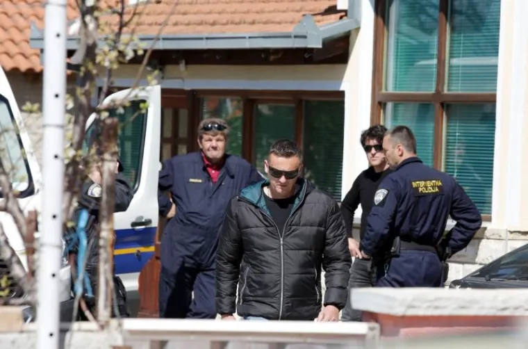 MJESTO UŽASA U ČISTOJ VELIKOJ: Policija pretražuje maslinik i kuću