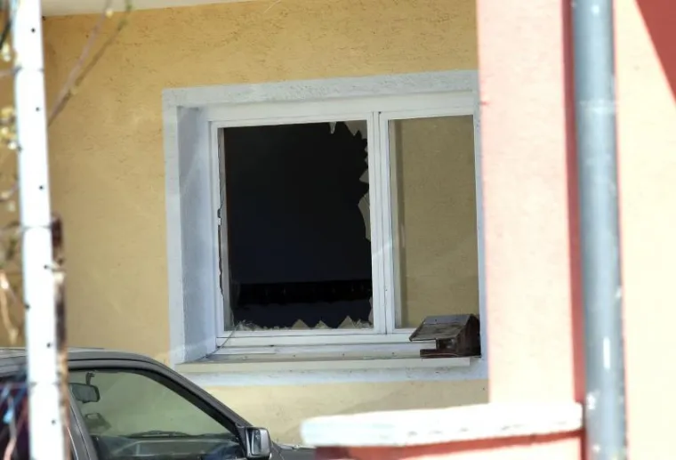 MJESTO UŽASA U ČISTOJ VELIKOJ: Policija pretražuje maslinik i kuću