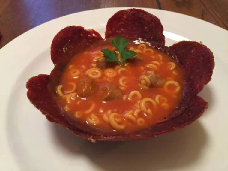 'ČISTO PRESE*AVANJE': Poku&scaron;ali od užasne hrane napraviti umjetničko djelo, pogledajte kako je to ispalo