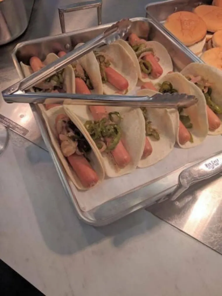 'ČISTO PRESE*AVANJE': Poku&scaron;ali od užasne hrane napraviti umjetničko djelo, pogledajte kako je to ispalo