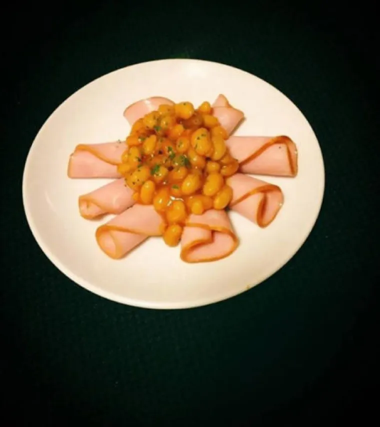 'ČISTO PRESE*AVANJE': Poku&scaron;ali od užasne hrane napraviti umjetničko djelo, pogledajte kako je to ispalo