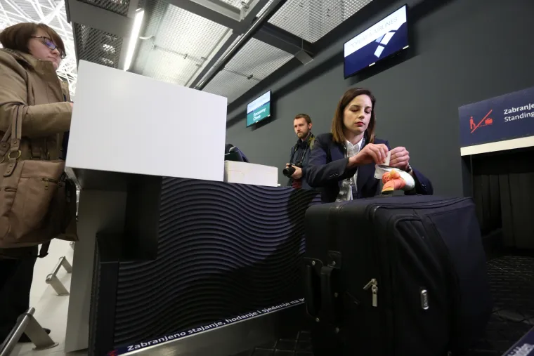 Prvi letovi na novom putničkom terminalu