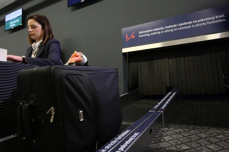 Prvi letovi na novom putničkom terminalu