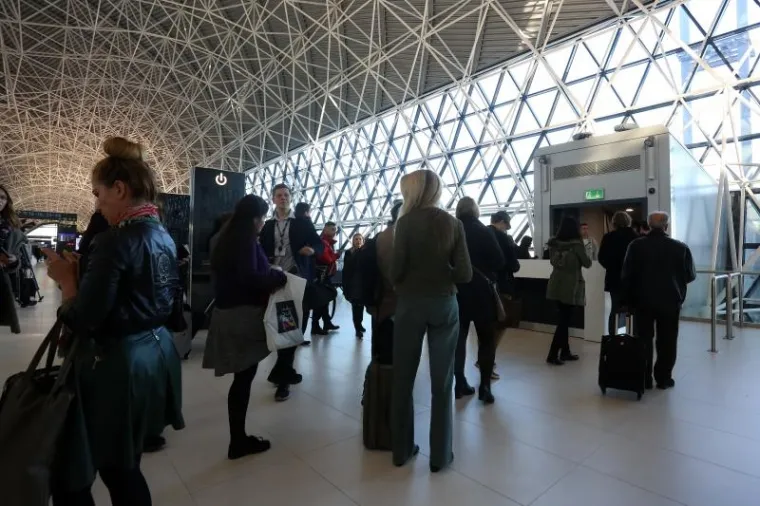 SLETIO AIRBUS IZ BEOGRADA: Srbi na 'Tuđmana' poslali svoj najveći zrakoplov