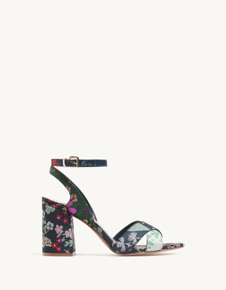 Stradivarius, 249,90 kuna