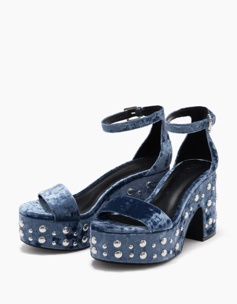 Bershka, 299,90 kuna