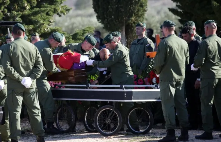 POKOPANI UBIJENI RODITELJI: Posljednji ispraćaj Silvane i Marina &Scaron;unjerge