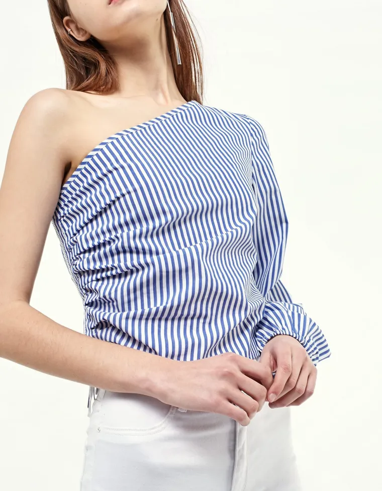 Stradivarius, 139,90 kuna