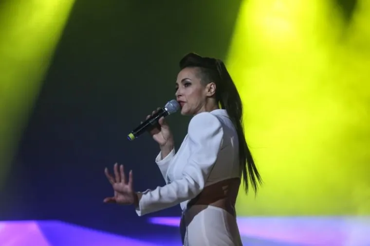 AKO STE SE PITALI GDJE JE IVANA BANFIĆ: I dalje žari i pali pozornicom, a definitivno zna napraviti i show za pamćenje