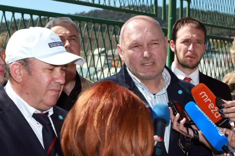 KERUM KRENUO U KAMPANJU: Najavio tunel kojim će spojiti Istočnu i Zapadnu obalu