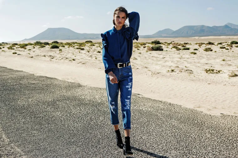 Plava ko&scaron;ulja - 229,90 kuna, traperice - 199,90 kuna, cipele - 249,90 kuna