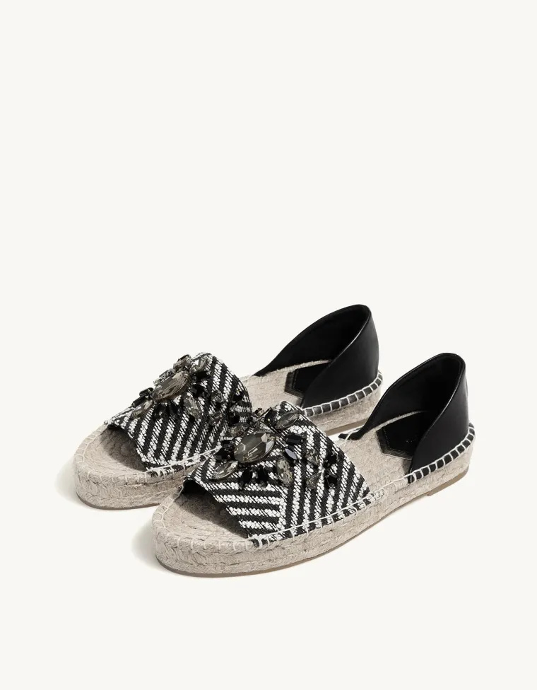 Stradivarius, 299,90 kuna