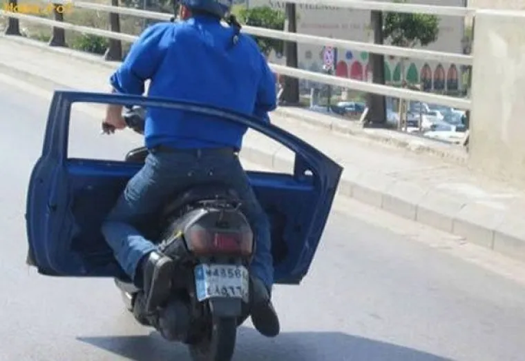 TKO JE NJIMA DAO VOZAČKU?! Opasnost na cesti vreba iza svakog zavoja, te&scaron;ko je povjerovati &scaron;to sve rade za volanom