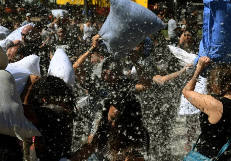 SVJETSKI DAN - ČEGA?! Ako ugledate ovakav prizor na ulici, ne brinite se. Postoji obja&scaron;njenje