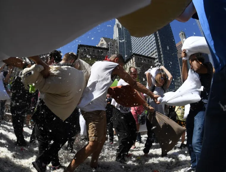 SVJETSKI DAN - ČEGA?! Ako ugledate ovakav prizor na ulici, ne brinite se. Postoji obja&scaron;njenje