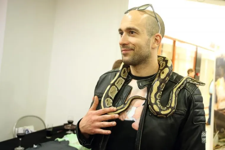 U mezaninu Importanne galerije u ponedjeljak navečer otvara se izložba najotrovnijih zmija na svijetu kao dio projekta "Čudesan svijet zmija", koja će za građane biti otvorena od 4. travnja do 2. lipnja, najavio je organizator izložbe.