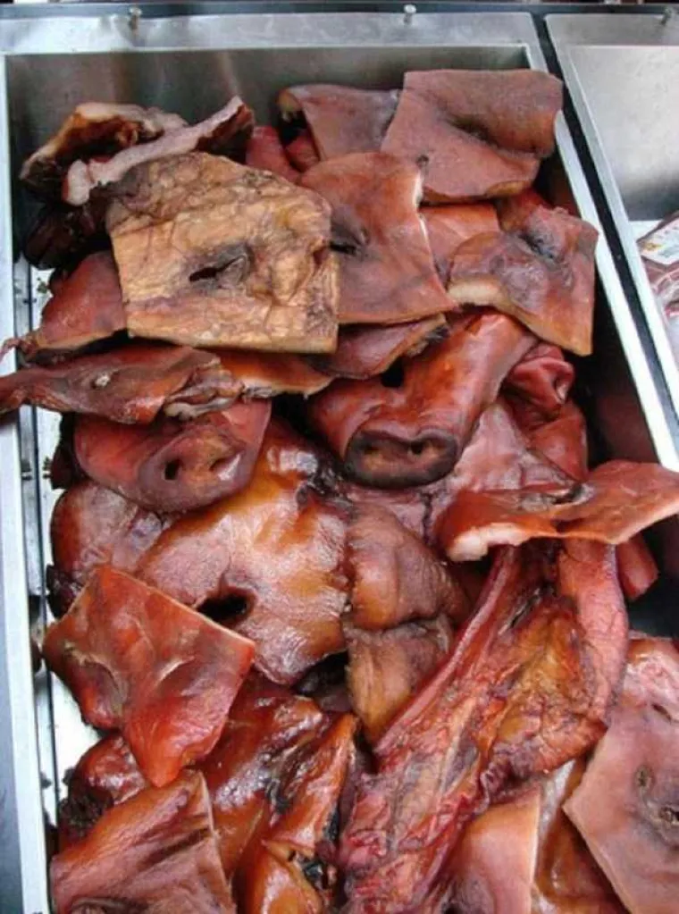 ZAVIRITE U PRAVI KINESKI DUĆAN: Ovo kod nas nije ni&scaron;ta, u Kini su trgovine prepune najbizarnijih stvari