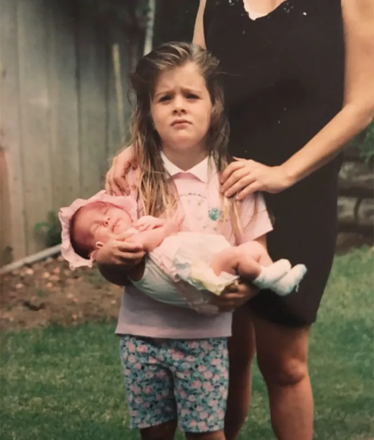 URNEBESNE FOTKE: Uhvatili trenutak kad su shvatili da će dobiti brata ili sestru