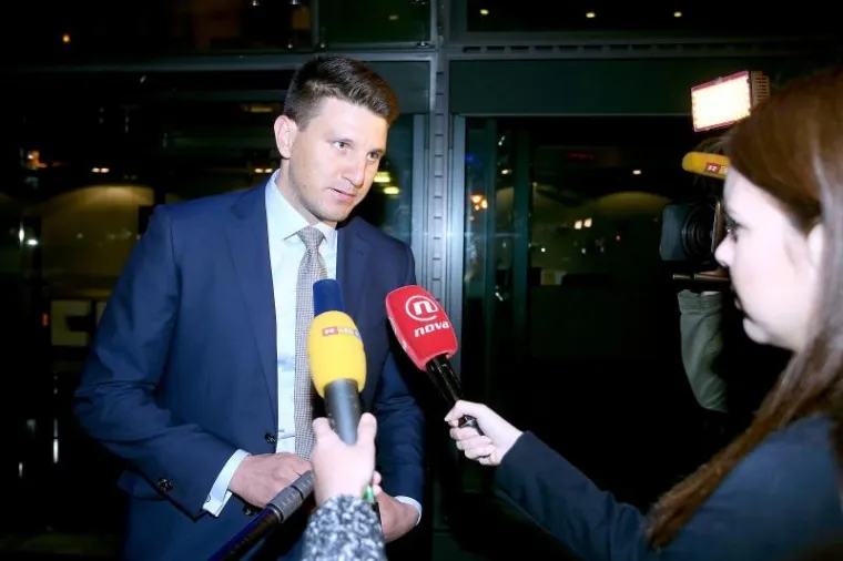 KASNONOĆNI PREGOVORI: Sinoć održan sastanak Agrokorovih dobavljača i bankara