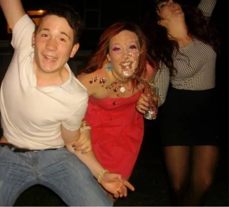 LUDE ZABAVE PRETVORILE SE U HOROR: Napili su se kao daske i svima oko sebe zgadili i upropastili večer