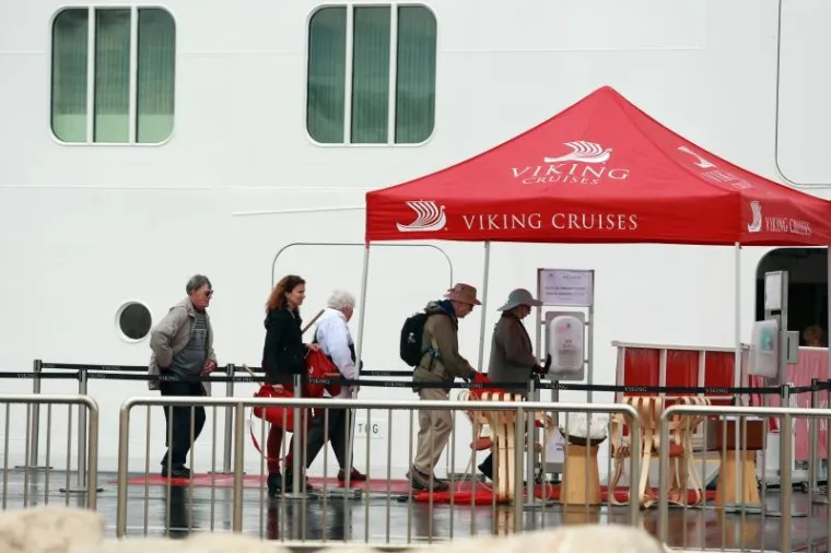 MOĆNI VIKING STIGAO U SPLIT: Kruzer Viking Ocean Cruises prvi je koji je uplovio na novi vanjski gat