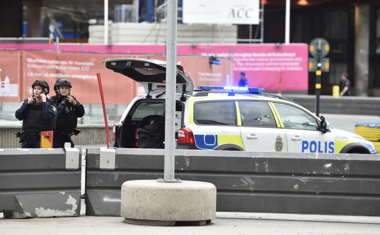Horor u srcu Stockholma: kamionom se zabio među ljude, raste broj mrtvih