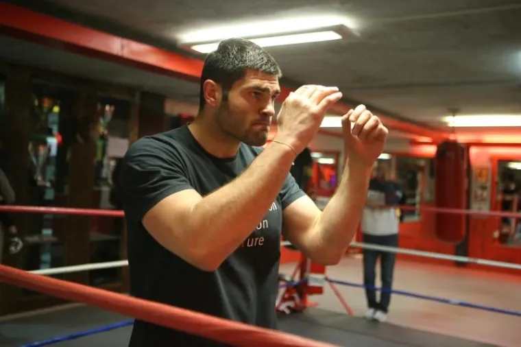 Filip Hrgović u prostoru BK Marjan odradio trening s Marinom Mindoljevićem uoči nedjeljnog odlaska u kamp Vladimira Klička.