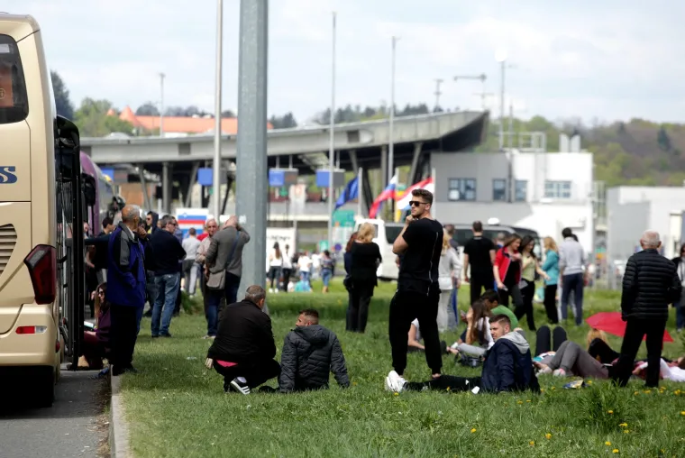 Bregana: Velika prometna gužva na hrvatsko-slovenskoj granici