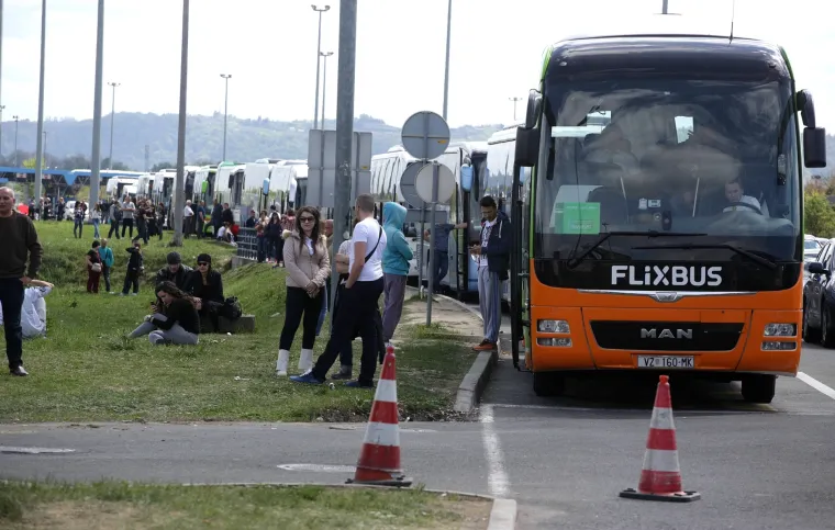 Bregana: Velika prometna gužva na hrvatsko-slovenskoj granici