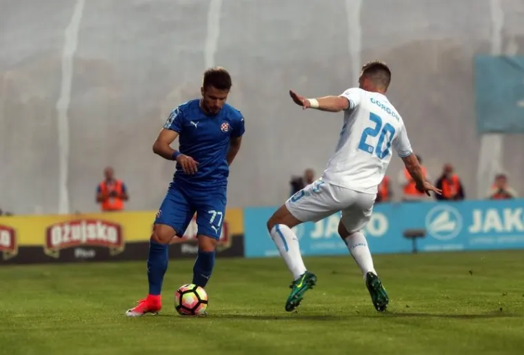 DERBI U SLIKAMA: Rijekini i Dinamovi igrači se ne &scaron;tede u utakmici koja bi mogla odlučiti o prvaku