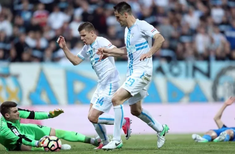 DERBI U SLIKAMA: Rijekini i Dinamovi igrači se ne &scaron;tede u utakmici koja bi mogla odlučiti o prvaku
