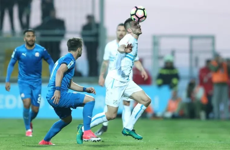 DERBI U SLIKAMA: Rijekini i Dinamovi igrači se ne &scaron;tede u utakmici koja bi mogla odlučiti o prvaku