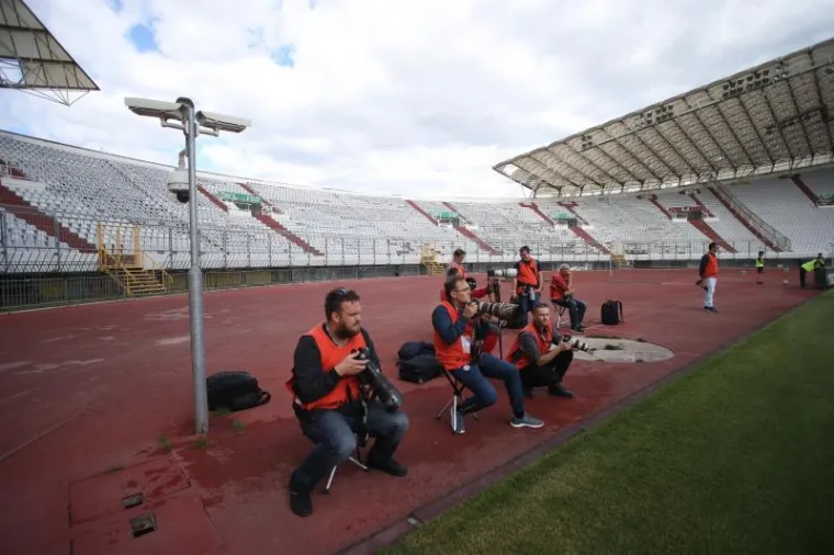 OVAKO IZGLEDA SPLITSKA TUGA: Pogledajte sablasno prazne tribine Poljuda tijekom ogleda Hajduka i Slavena