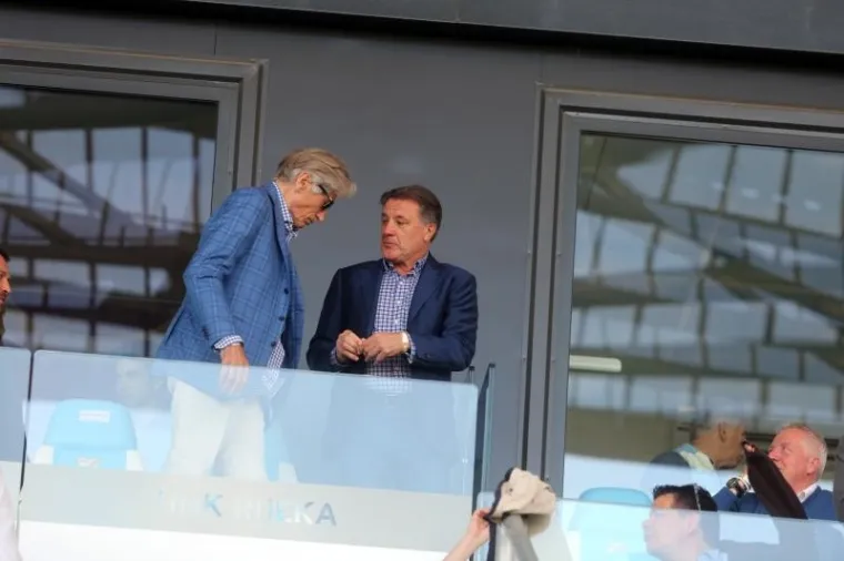 DJELIĆ ATMOSFERE S RUJEVICE: Rijekini navijači grme cijelu utakmicu, a pogledajte i tko je sve do&scaron;ao na nju