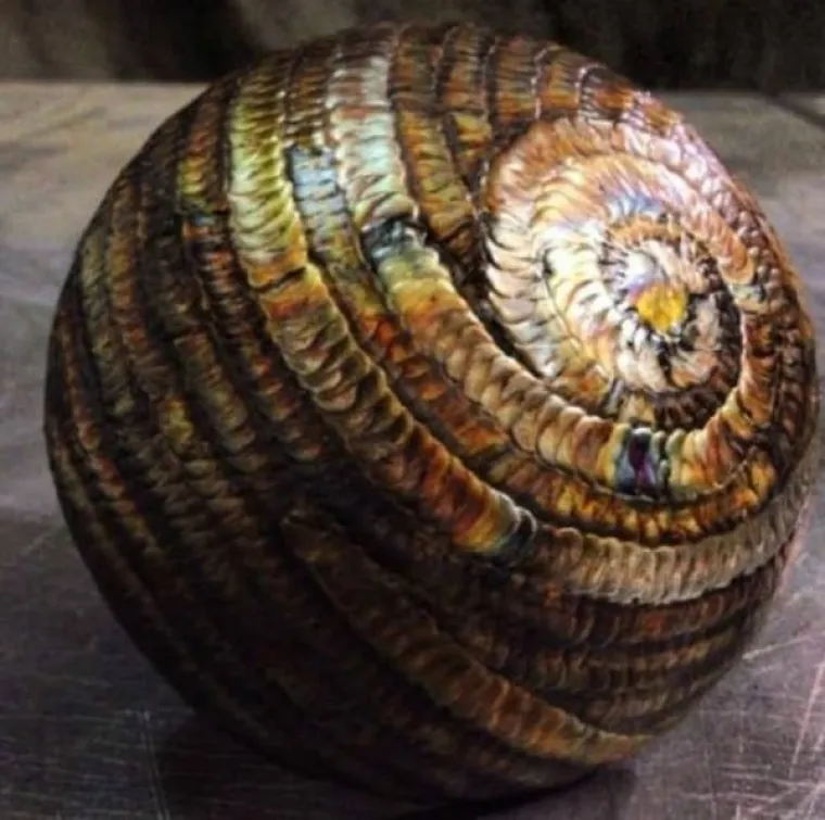 APARAT ZA VARENJE MOŽE BITI POPUT KISTA: Umjetnici koji rade nevjerojatne stvari od metala, pogledajte ih samo!