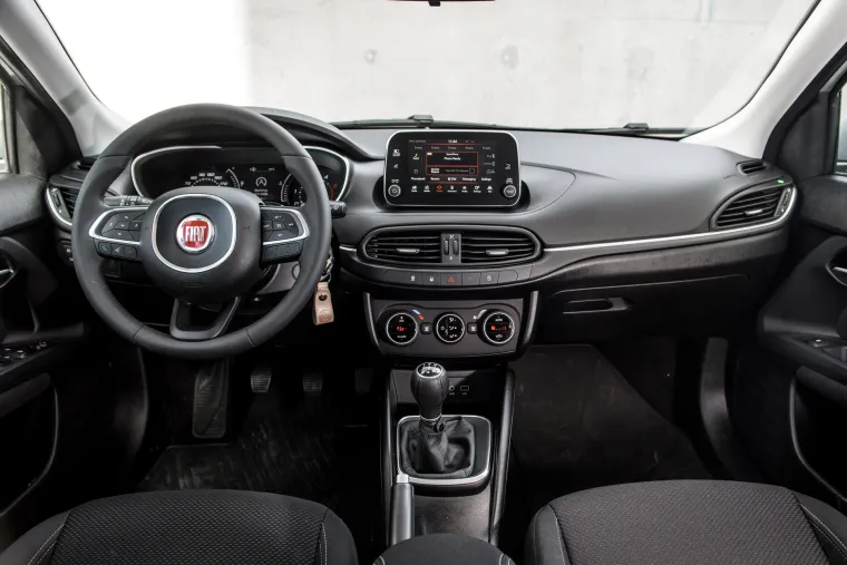 FIAT TIPO HB 1.3 MULTIJET LOUNGE: Prati modne trendove i brzo otklanja sve dvojbe oko kupnje