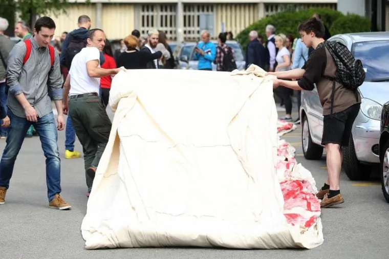 'Inicijativa za Filozofski' prosvjedom izražava nezadovoljstvo potezima rektorata