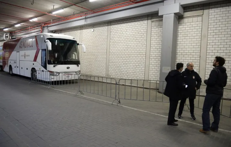 EKSPLOZIJE U DORTMUNDU: Odgođena utakmica Lige prvaka između Borussie i Monaca