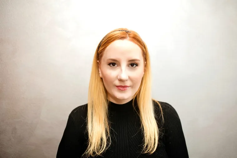 I evo, mislim da je u svega nekoliko koraka razlika itekako vidljiva, a koža ne izgleda beživotno i blijedo :)