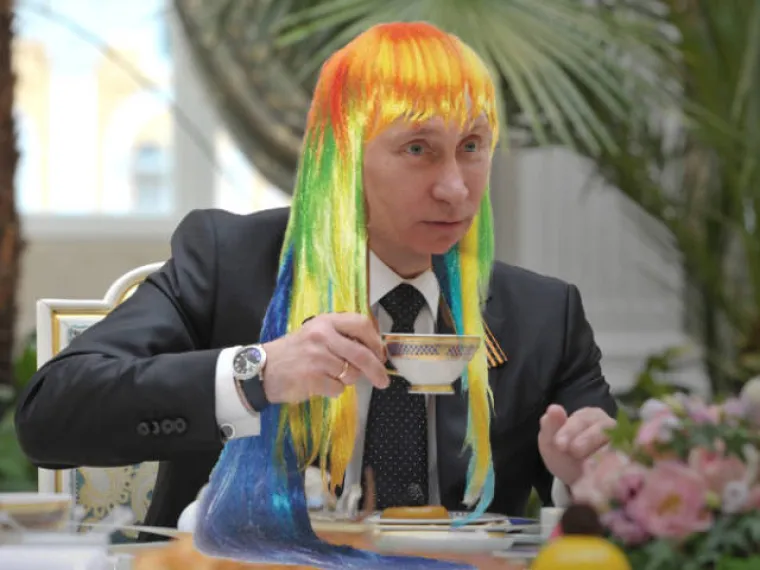 SLIKE KOJE SU PROTUZAKONITE U RUSIJI: Putin kakvog jo&scaron; niste vidjeli, rasplakao bi se kad bi znao da ih gledate