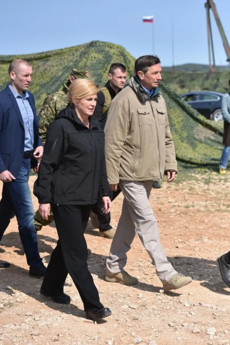 Grabar Kitarović i Pahor na vojnoj vježbi