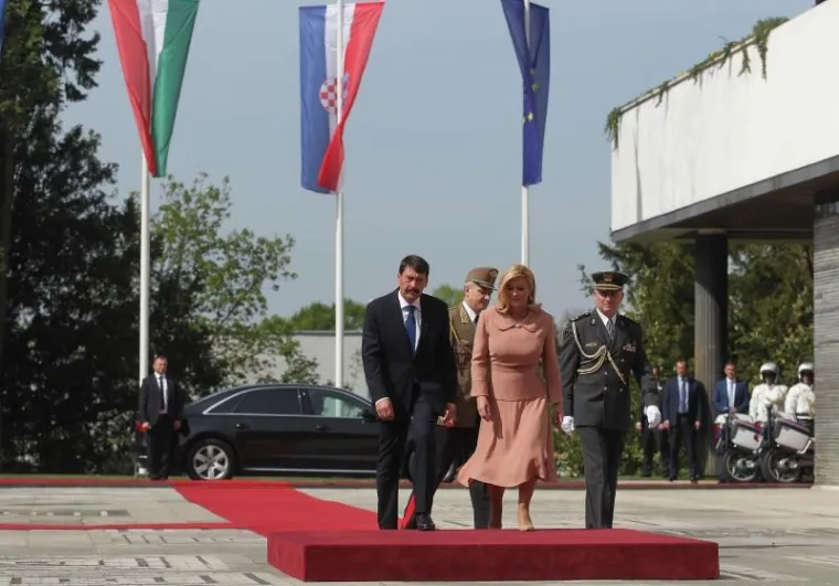 Ceremonija svečanog dočeka mađarskog predsjednika Adera u Uredu predsjednice RH