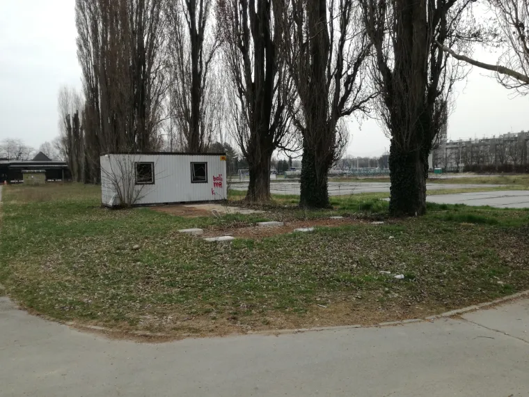 SVETICE SU DANAS OBIČNA RUINA: Nitko ne zna što će biti s najavljenim modernim centrom