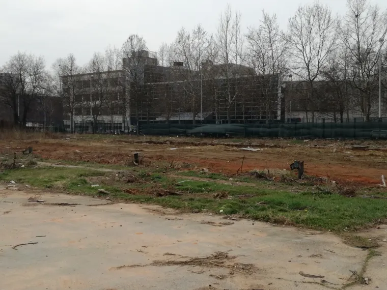 SVETICE SU DANAS OBIČNA RUINA: Nitko ne zna što će biti s najavljenim modernim centrom