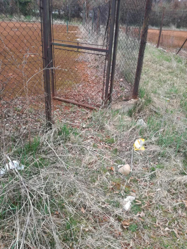 SVETICE SU DANAS OBIČNA RUINA: Nitko ne zna &scaron;to će biti s najavljenim modernim centrom