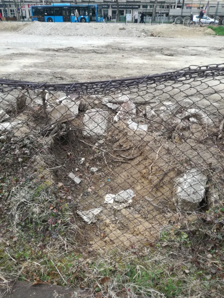 SVETICE SU DANAS OBIČNA RUINA: Nitko ne zna &scaron;to će biti s najavljenim modernim centrom